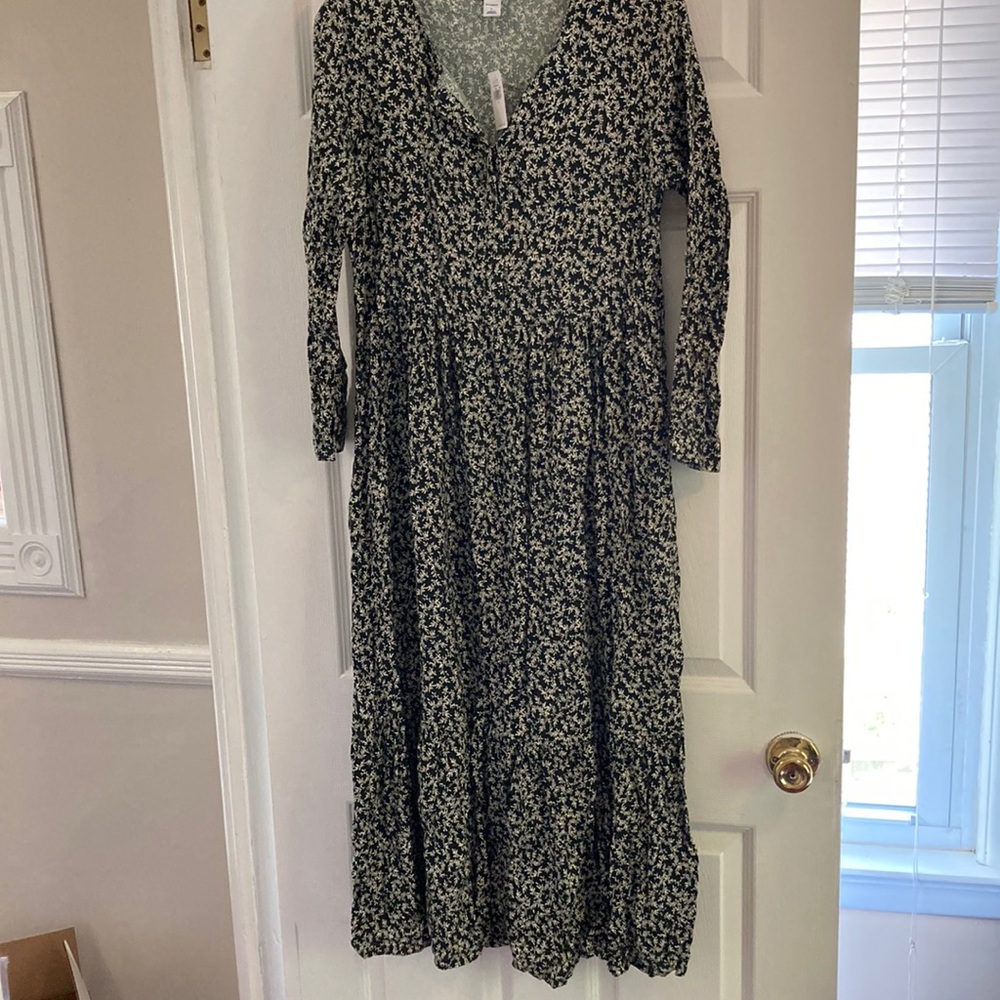 Old Navy tiered dress NWT